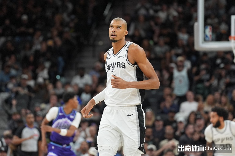 中国选手刘,思彤获冬残,奥会女子滑,澳客,澳客官方网站,aoke