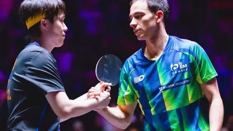 中国越野滑雪队亚冬会首日斩获两金，女子短道赛包揽前三 2025-02-08